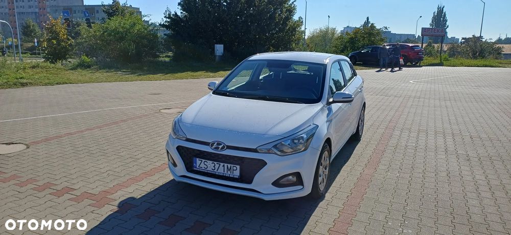 Hyundai i20 - 17