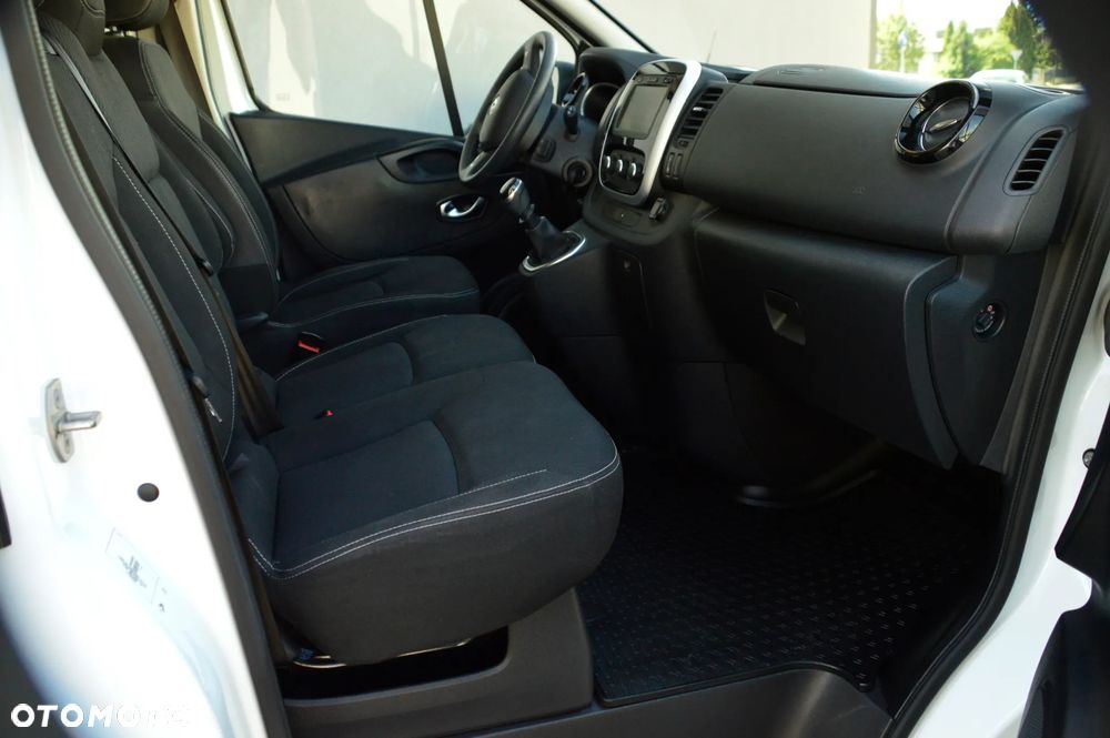 Renault TRAFIC - 33