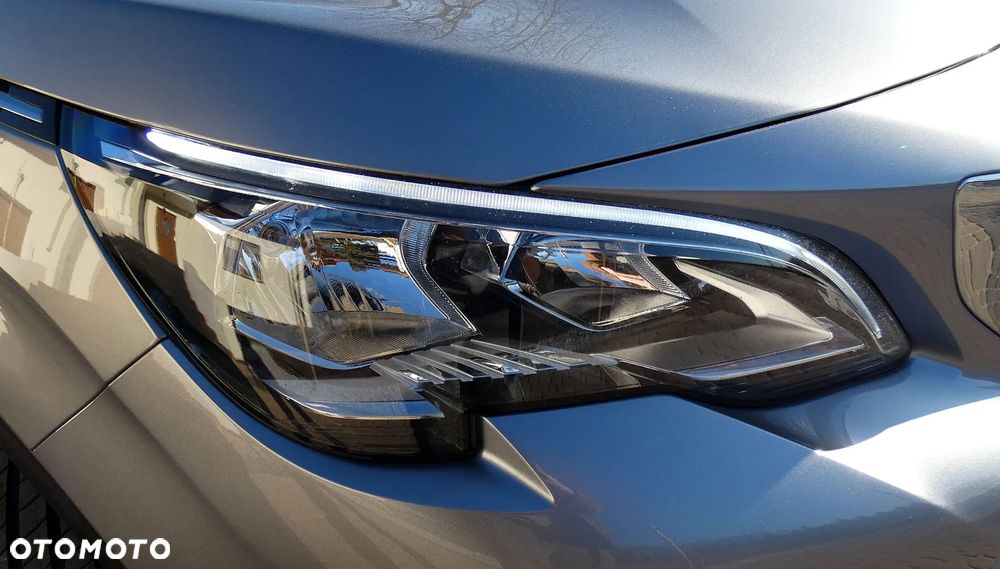 Peugeot 3008 1.6 BlueHDi Allure S&S - 22