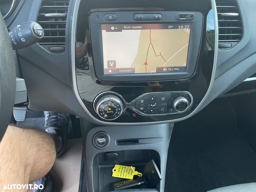 Renault Captur - 26