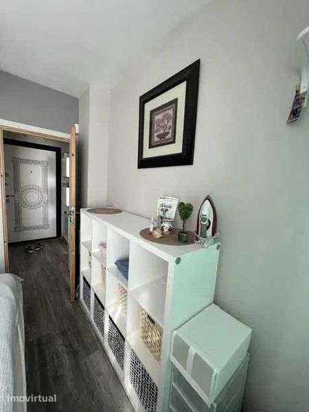 Arrenda-se apartamento T1 moderno – Santa Maria Maior, Lisboa - Grande imagem: 2/7