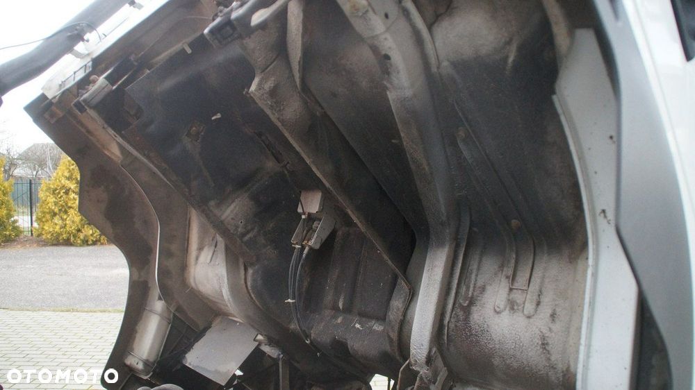 Nissan Atleon 3.0 * 120KM * DMC 3.5T * KAT.B * Przebieg 131oooKm * WZMOCNIONA WERSJA * NOWY KIPPER 3-STRONNY 3,8M * WYWROT* WYWROTKA * IMPORT - 8