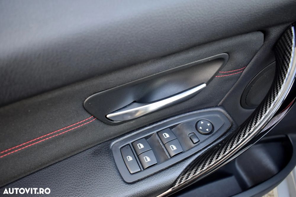 BMW Seria 3 318d DPF Aut. Edition Sport - 12