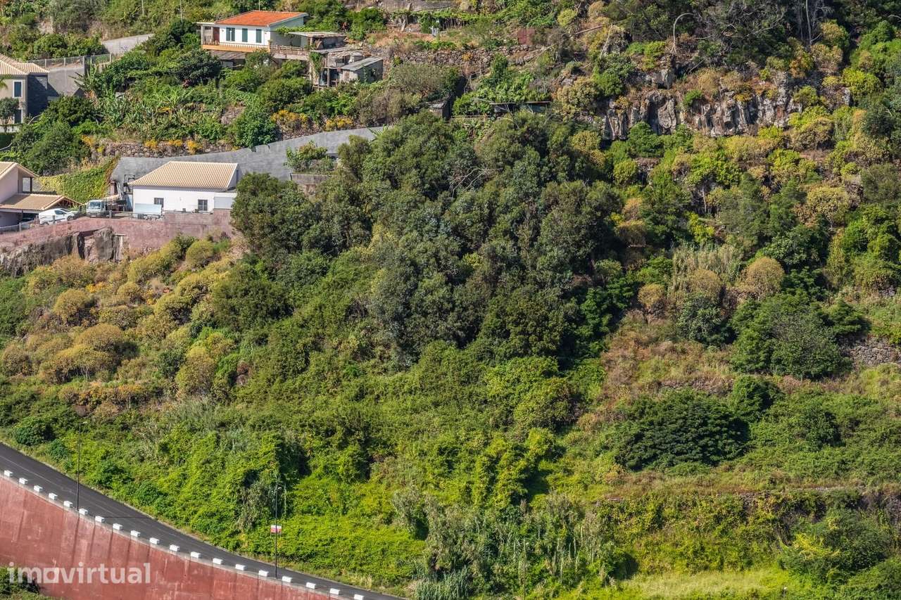 Terreno construível  de 1870 m2 - Grande imagem: 4/20