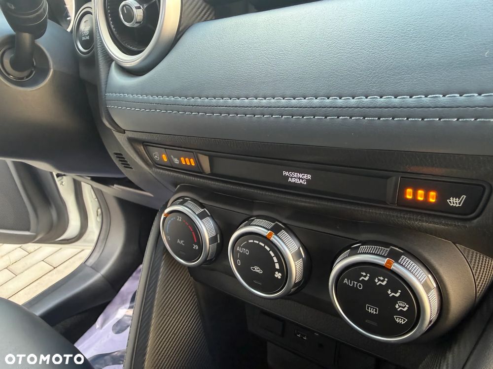 Mazda 2 1.5 Takumi - 12