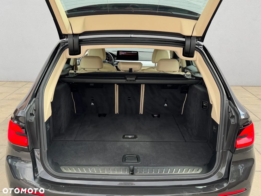 BMW Seria 5 520d mHEV - 9