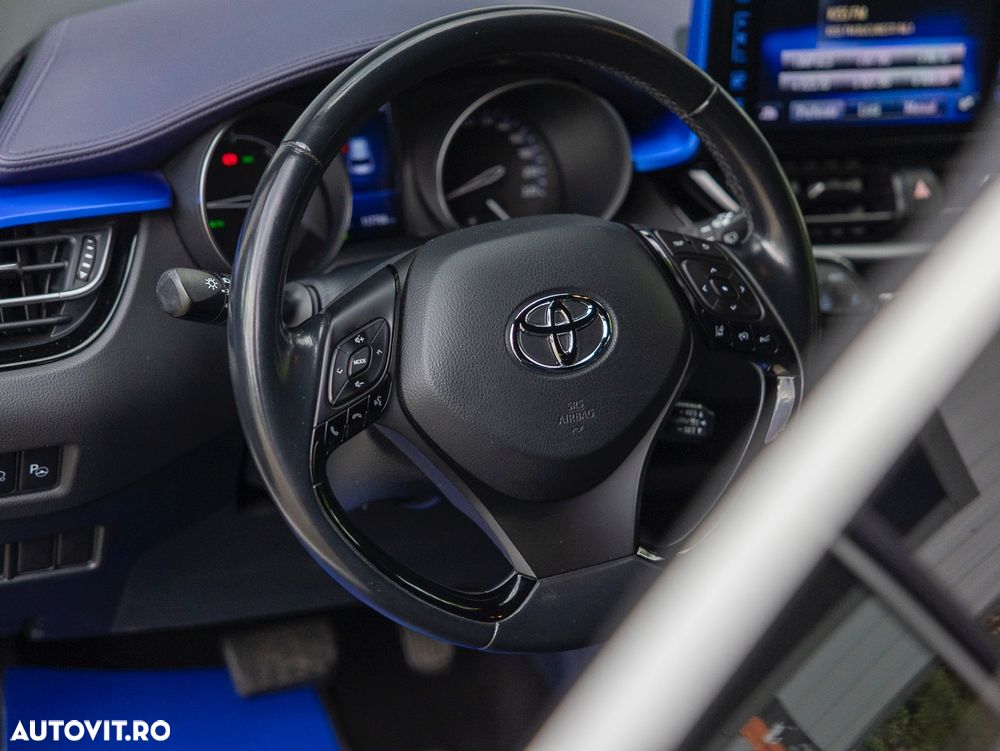 Toyota C-HR 1.8 HSD 4x2 CVT C-ult - 8