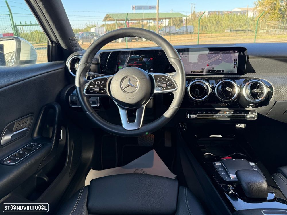 Mercedes-Benz A 250 e Style Plus - 13