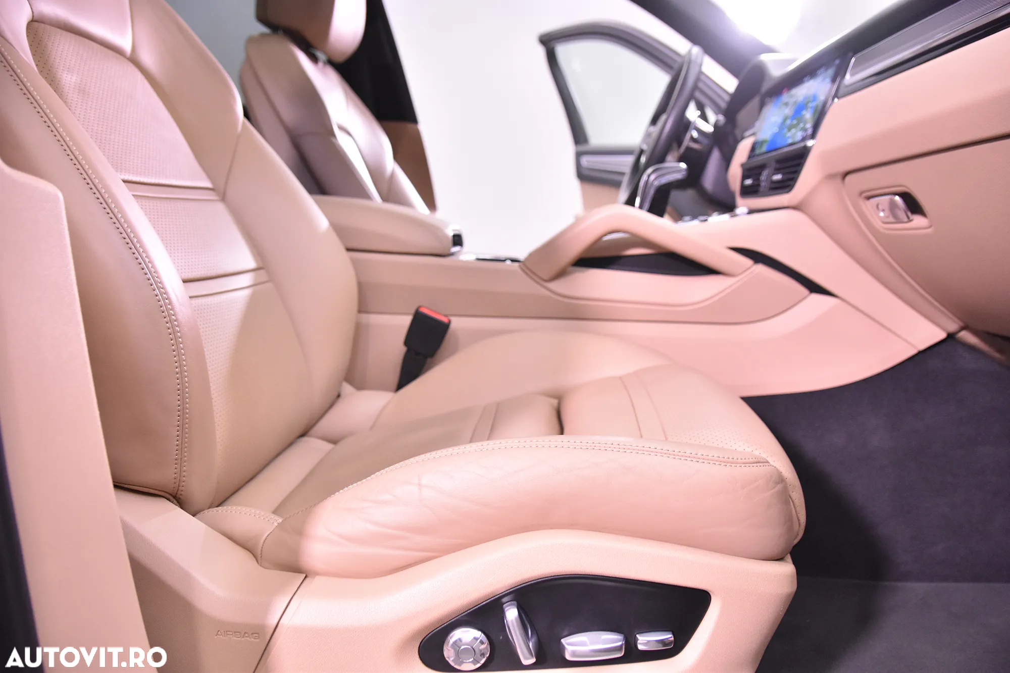 Porsche Cayenne - 11