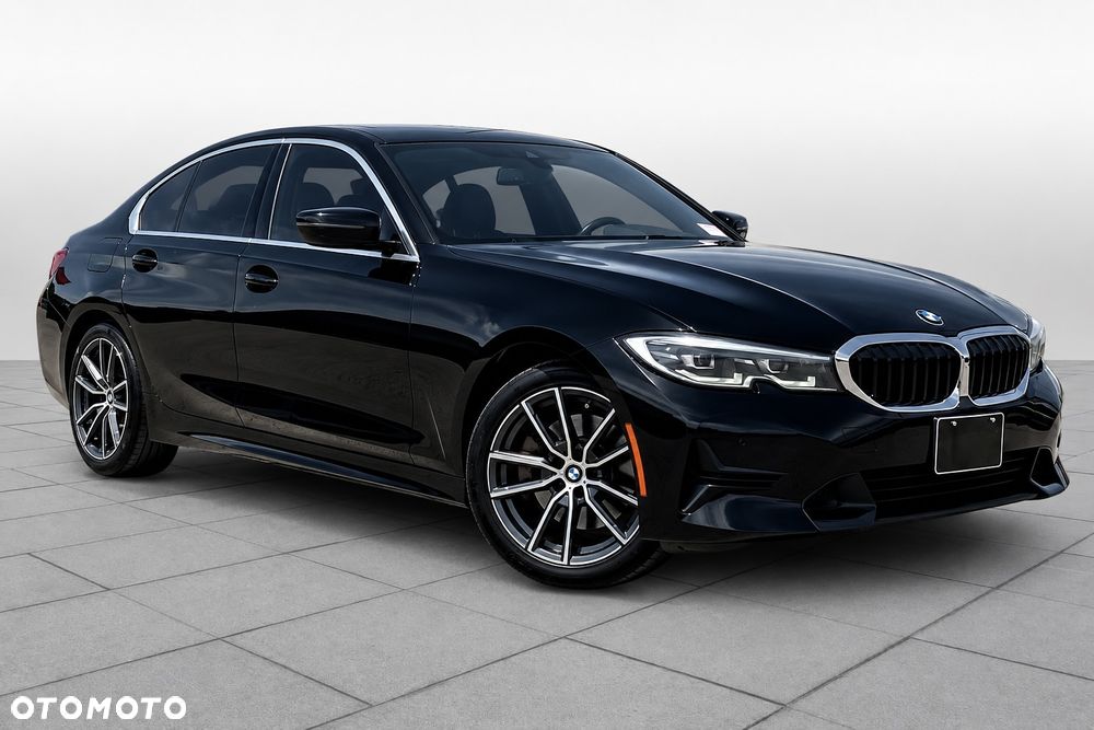 BMW Seria 3 330i - 3