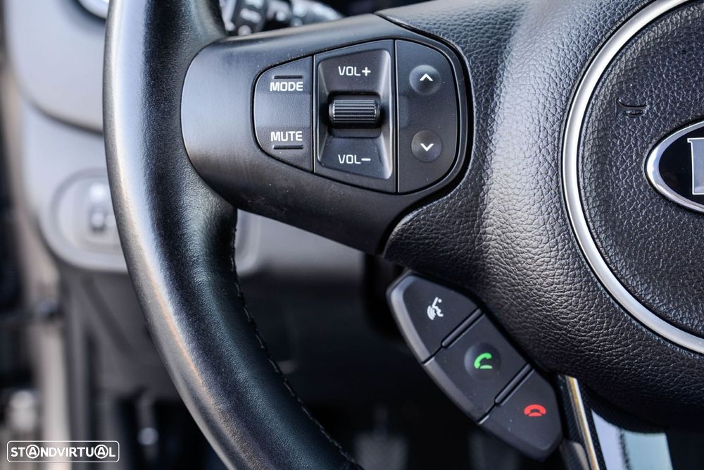 Kia Carens 1.7 CRDi ISG TX - 29