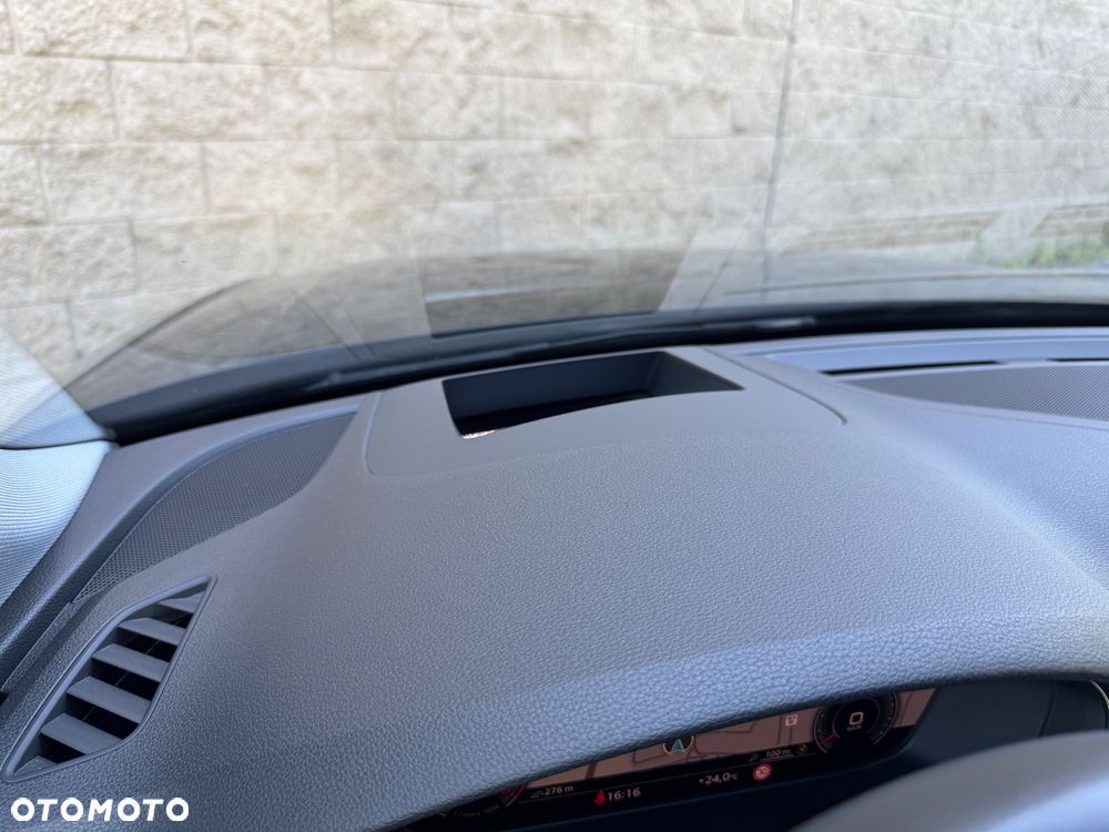 Audi A4 Avant 40 TDI quattro S tronic - 18