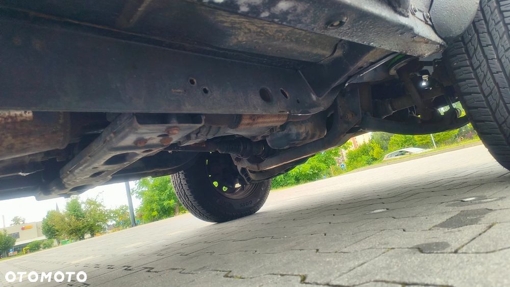 Jeep Cherokee 2.5L CRD Sport - 14