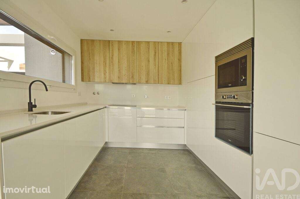 Casa / Villa T3 em Fernão Ferro de 130,00 m2 - Grande imagem: 4/15