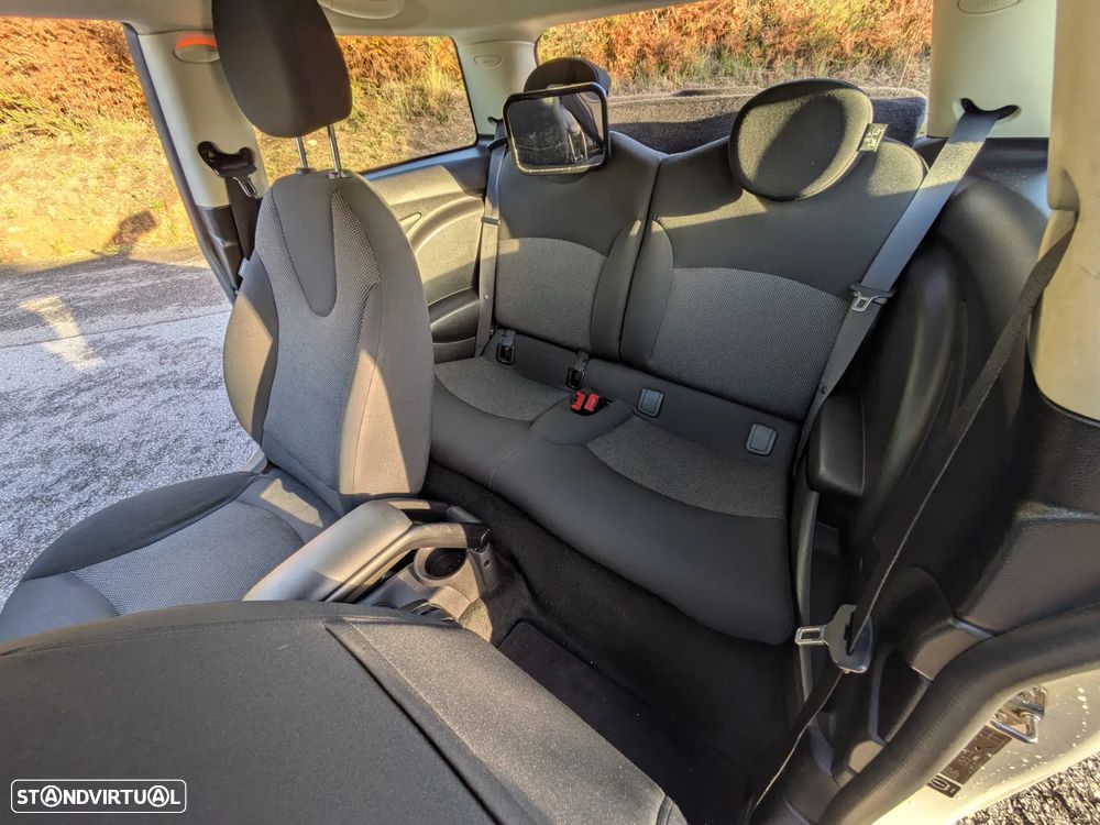 MINI 3 Portas Cooper D - 6