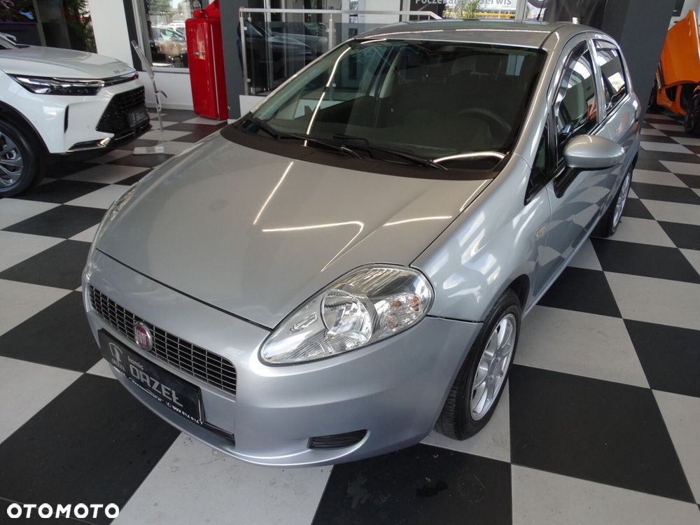 Fiat Grande Punto - 2