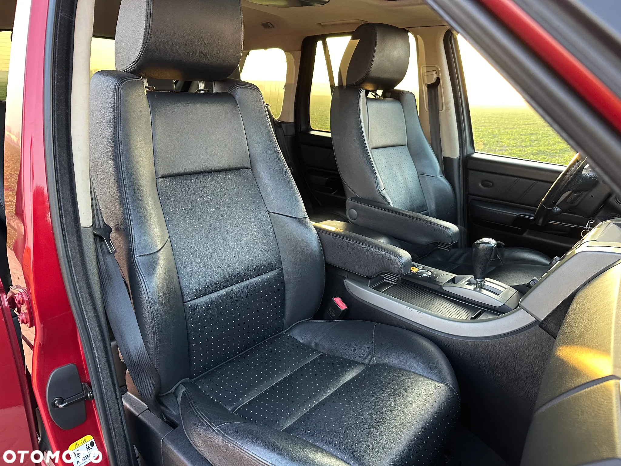 Land Rover Range Rover - 30