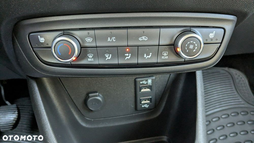 Opel Crossland X - 28