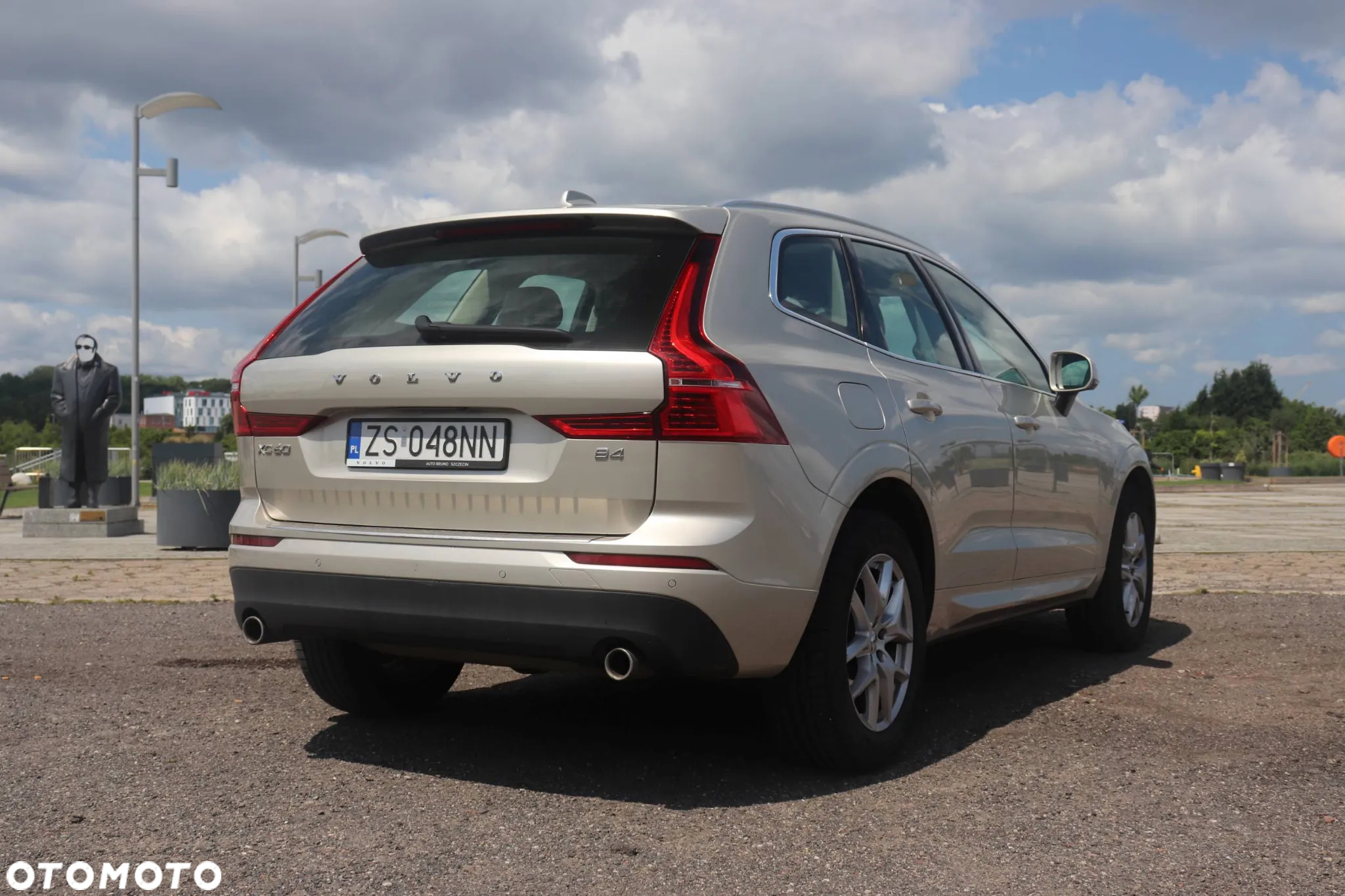 Volvo XC 60 T4 Momentum Pro - 7