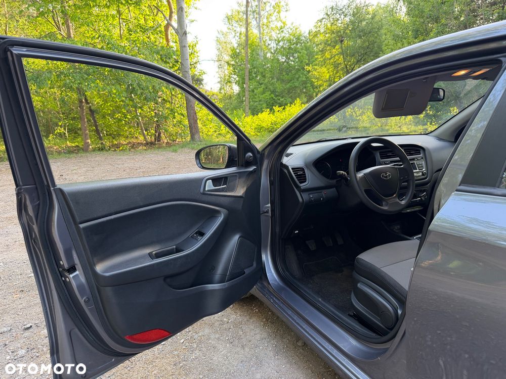 Hyundai i20 1.2 - 19