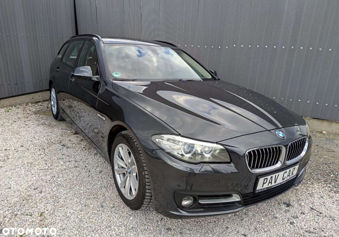 BMW Seria 5 520d Touring Sport Line - 4
