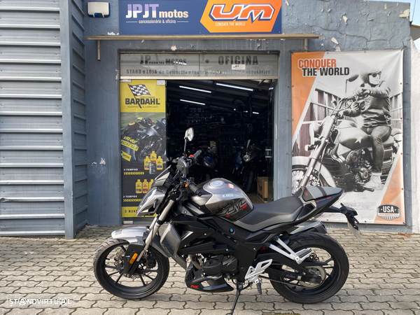 UM XTREET RS 125