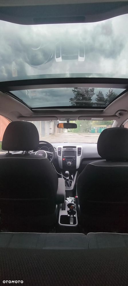 Kia Venga 1.4 CRDi M - 10