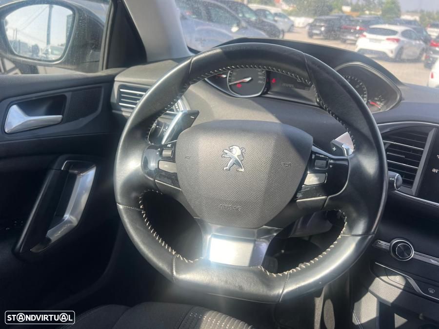 Peugeot 308 1.5 BlueHDi Allure EAT8 - 5