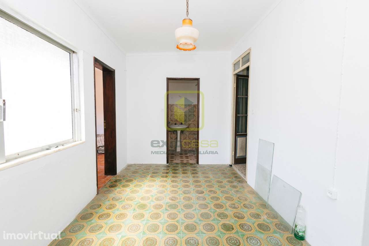 Moradia T4 com terreno para construção - Grande imagem: 3/46