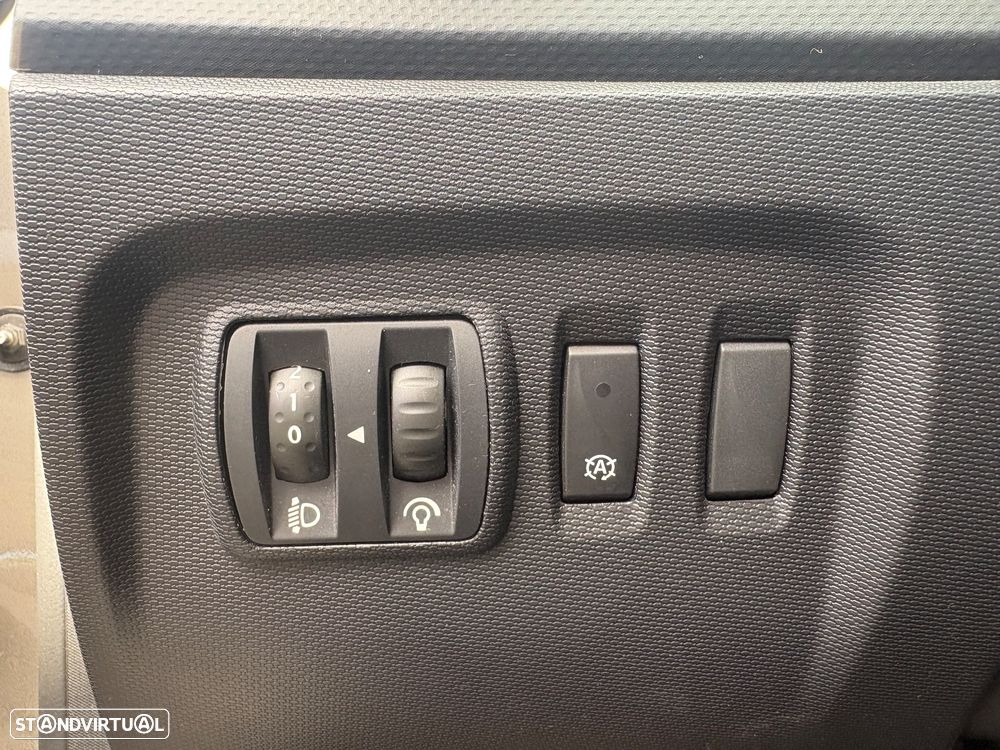 Renault Captur 1.5 dCi Exclusive - 32