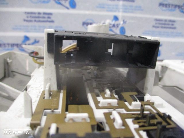Luz De Teto Plafonier 131666476 13111872 OPEL ZAFIRA B FASE 1 2006 1.9CDTI 120CV 5P CINZA ESCURO - 3
