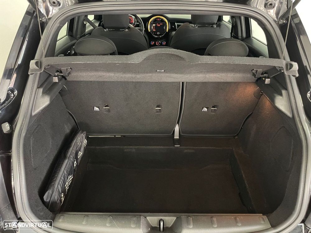 MINI 5 Portas Cooper D Aut. Seven - 53