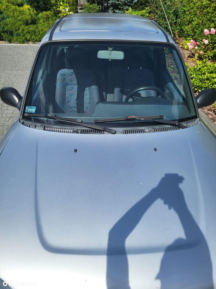 Toyota RAV4 2.0 - 6
