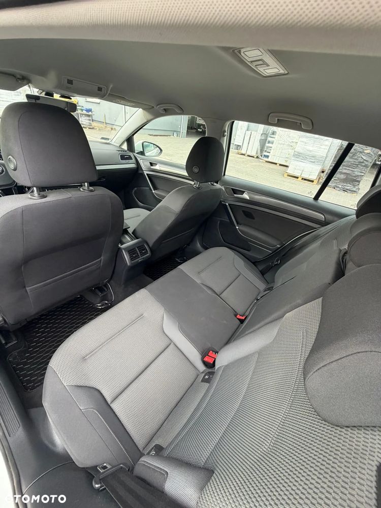 Volkswagen Golf 1.6 TDI BMT Comfortline - 10