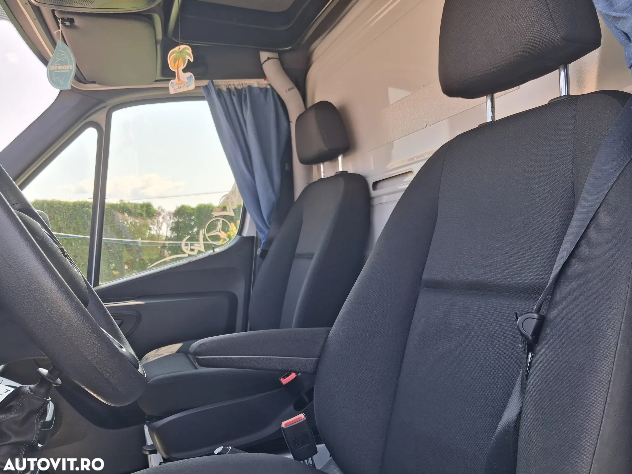 Mercedes-Benz Sprinter - 18