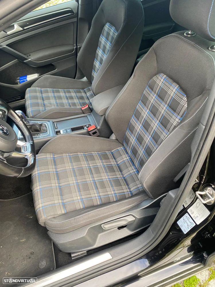 VW Golf 1.4 GTE Plug-In-Hybrid DSG - 6