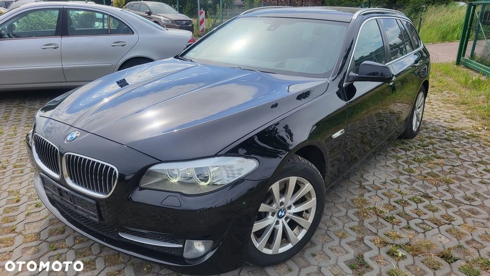 BMW Seria 5 520d Touring - 26