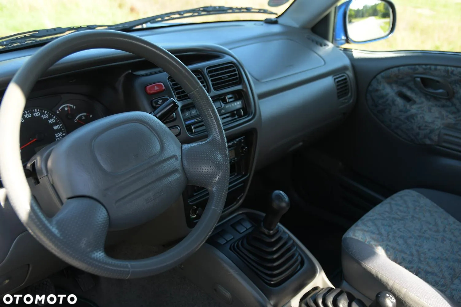 Suzuki Grand Vitara - 25