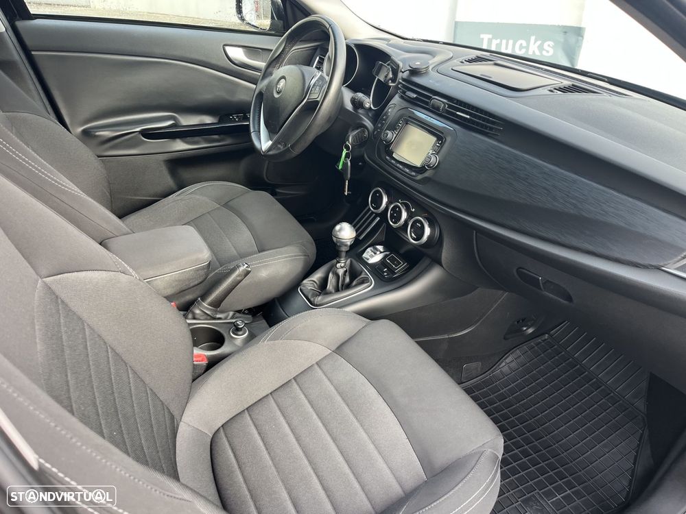 Alfa Romeo Giulietta 1.6 JTDM Sport - 6