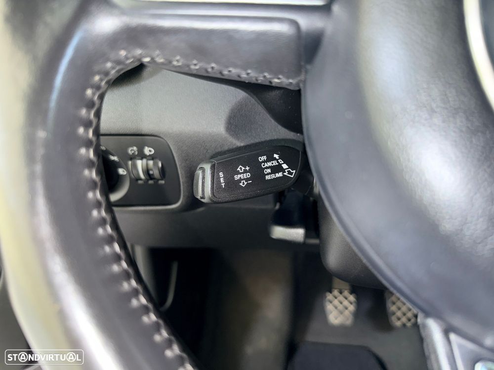 Audi A1 1.6 TDI S-line - 22