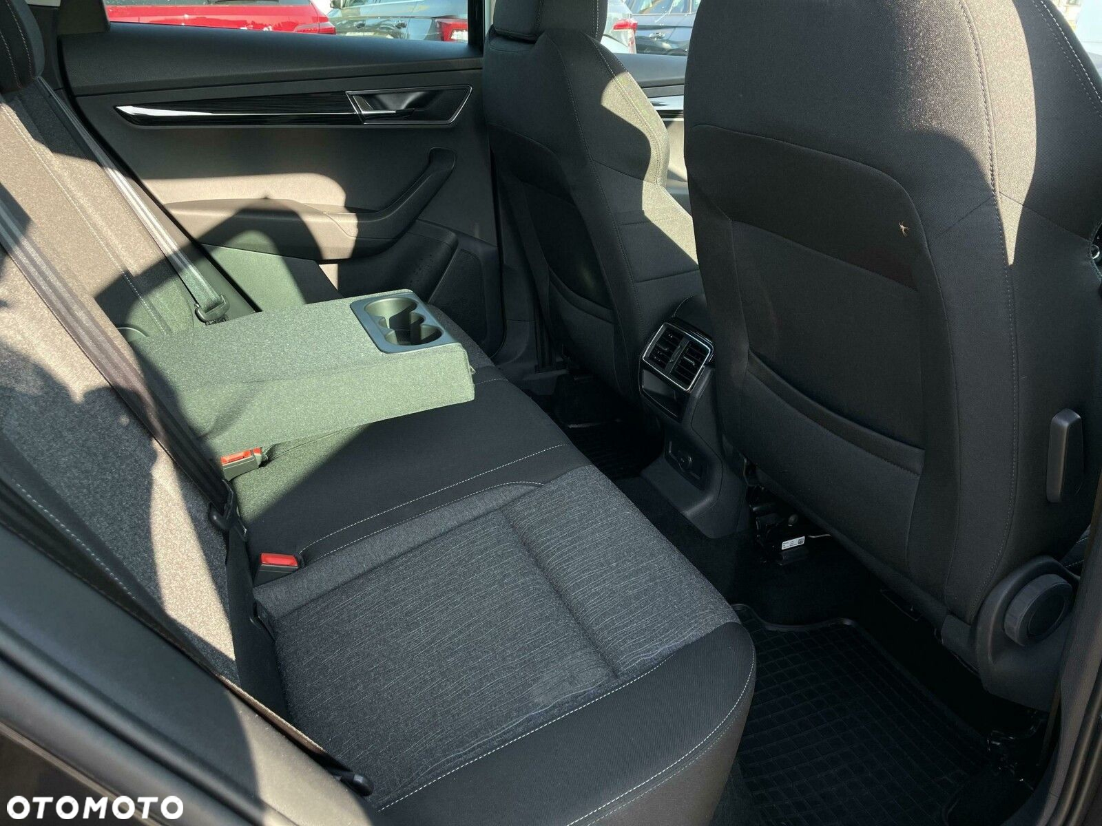 Skoda Karoq 1.6 TDI 4x2 Style DSG - 8