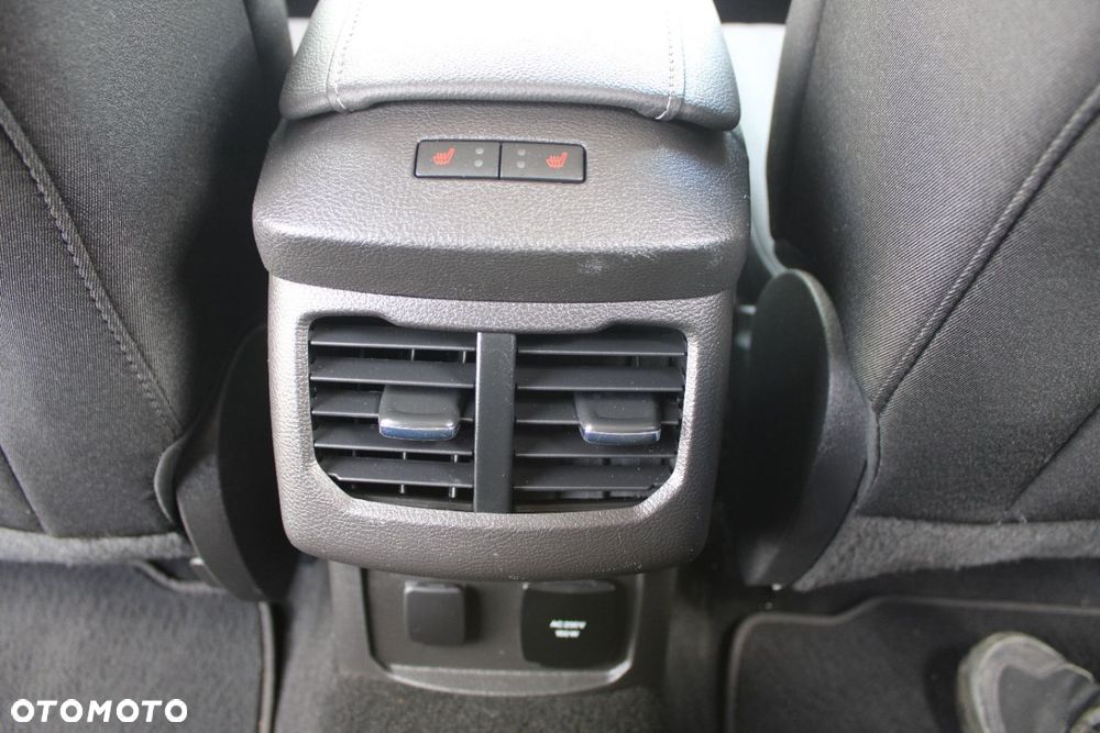 Ford Mondeo - 23