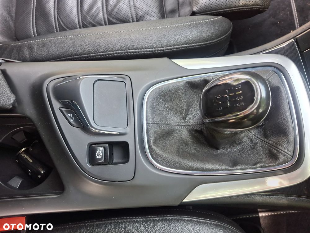 Opel Insignia - 21