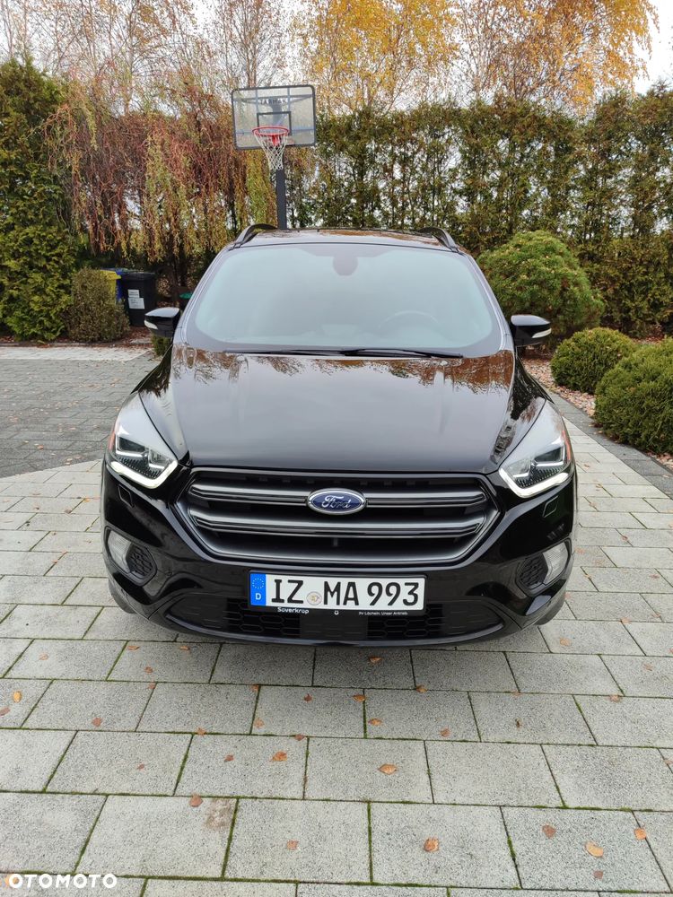 Ford Kuga 1.5 EcoBoost 2x4 ST-Line - 2
