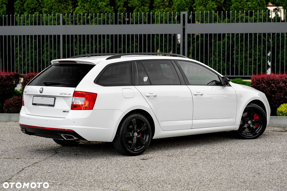 Skoda Octavia 2.0 TSI RS - 10