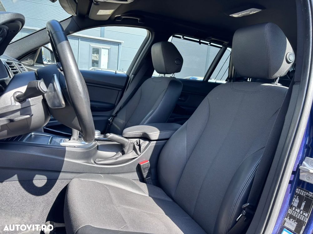 BMW Seria 3 320i Aut. Advantage - 22