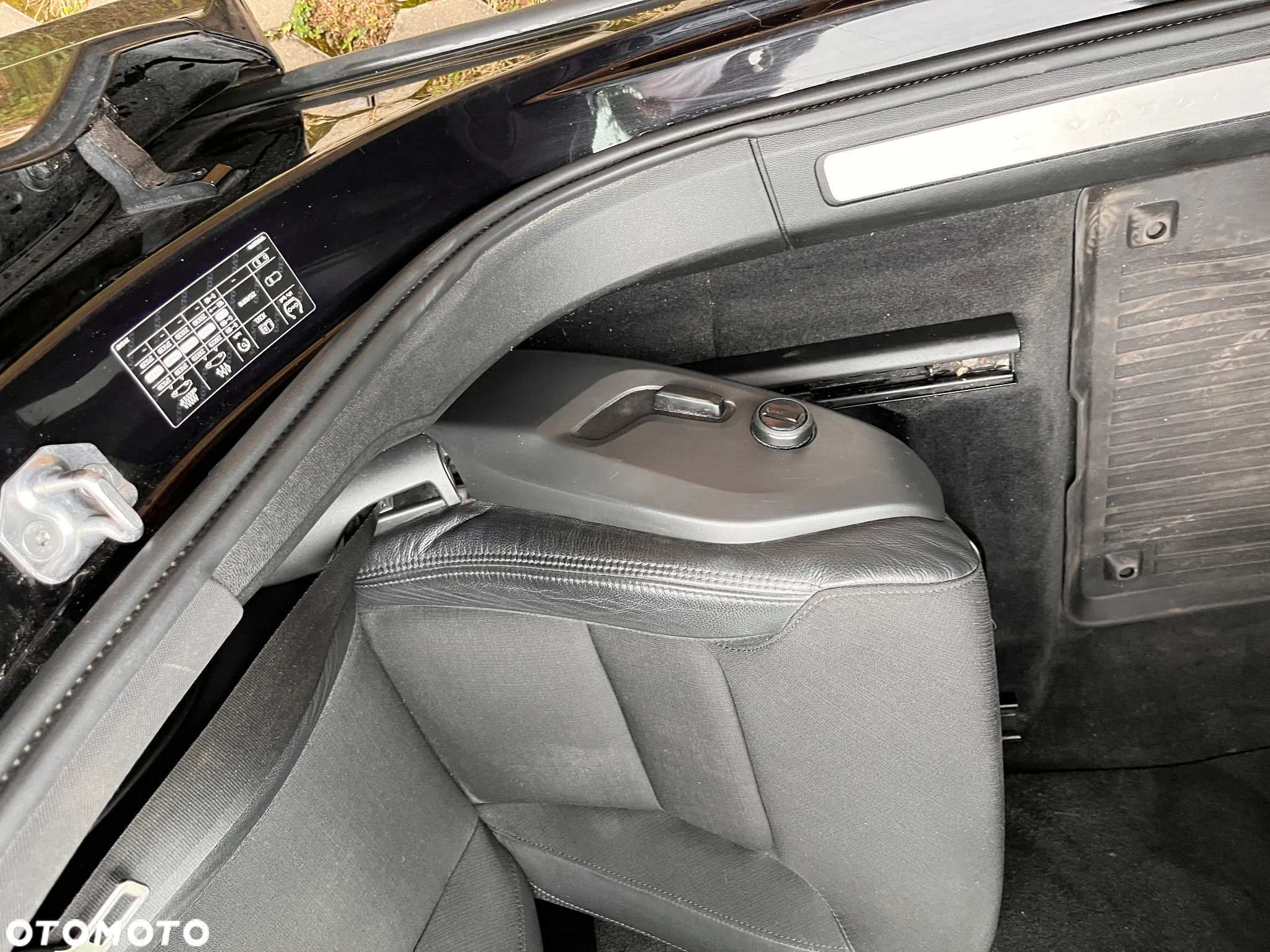 Volvo XC 60 T8 Twin Engine AWD Geartronic Momentum - 17