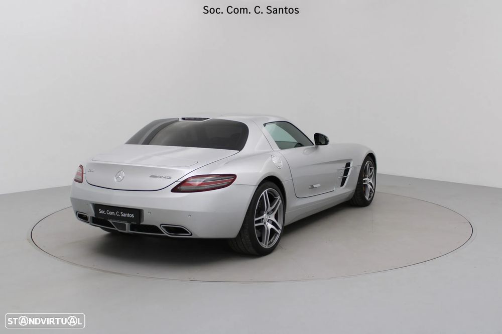 Mercedes-Benz SLS 63 AMG - 5