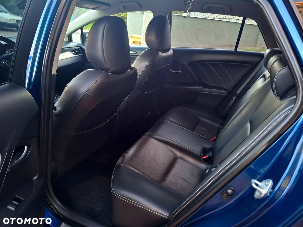 Toyota Avensis 2.0 D-4D Premium - 29