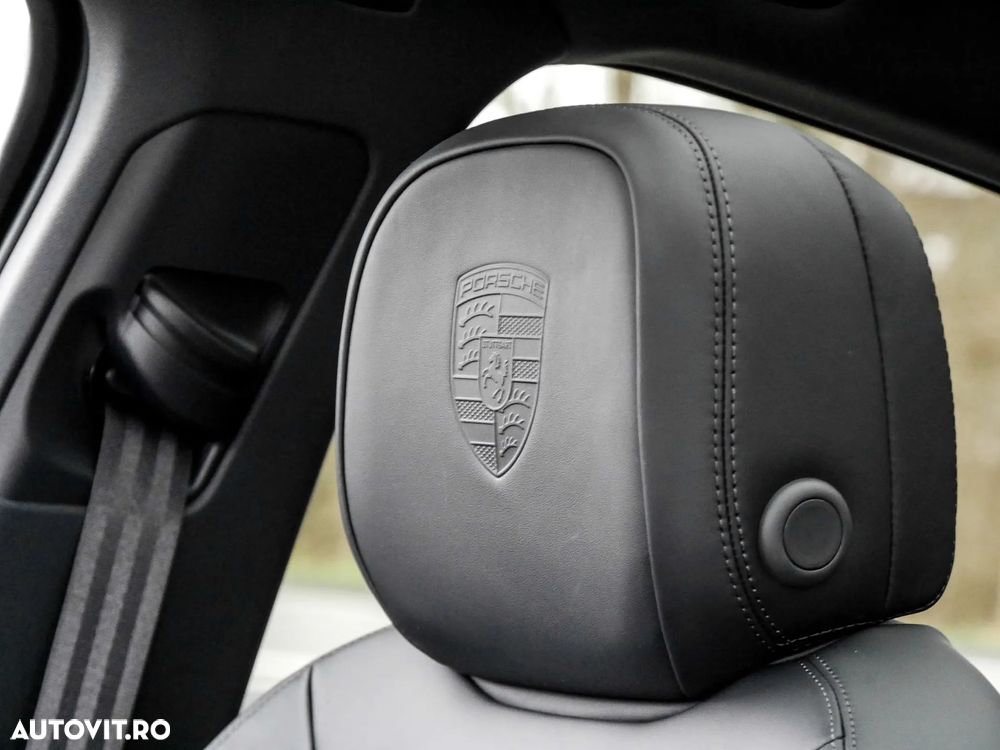 Porsche Cayenne E-Hybrid Tiptronic S Black Edition - 18